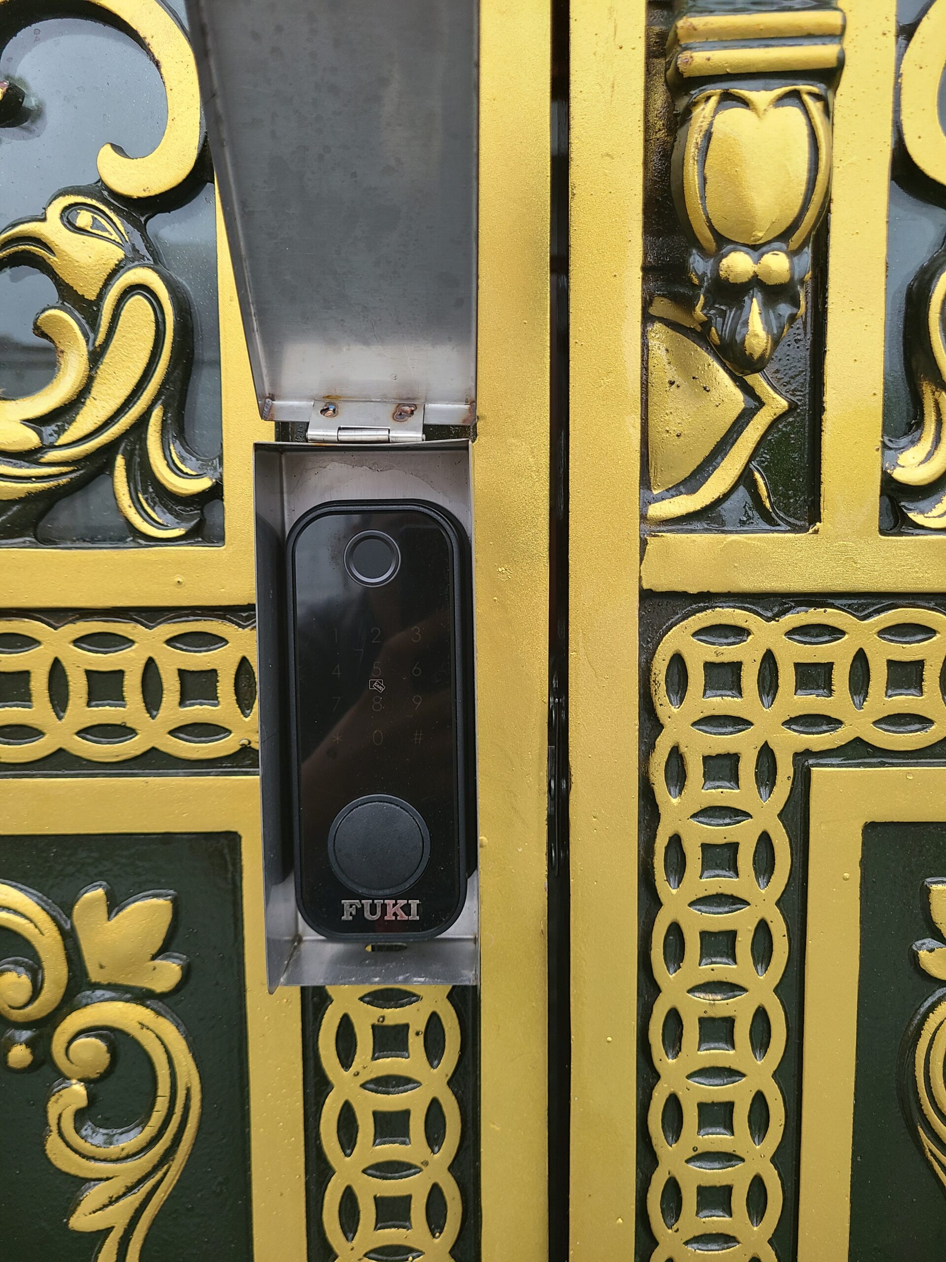 lắp khóa vân tay nha trang