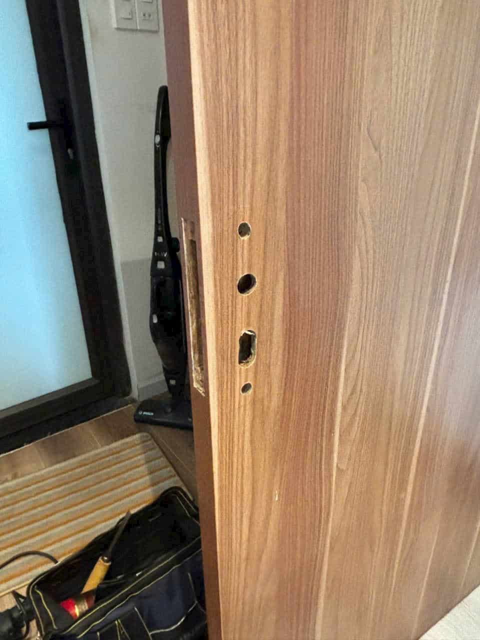 lắp khóa vân tay nha trang