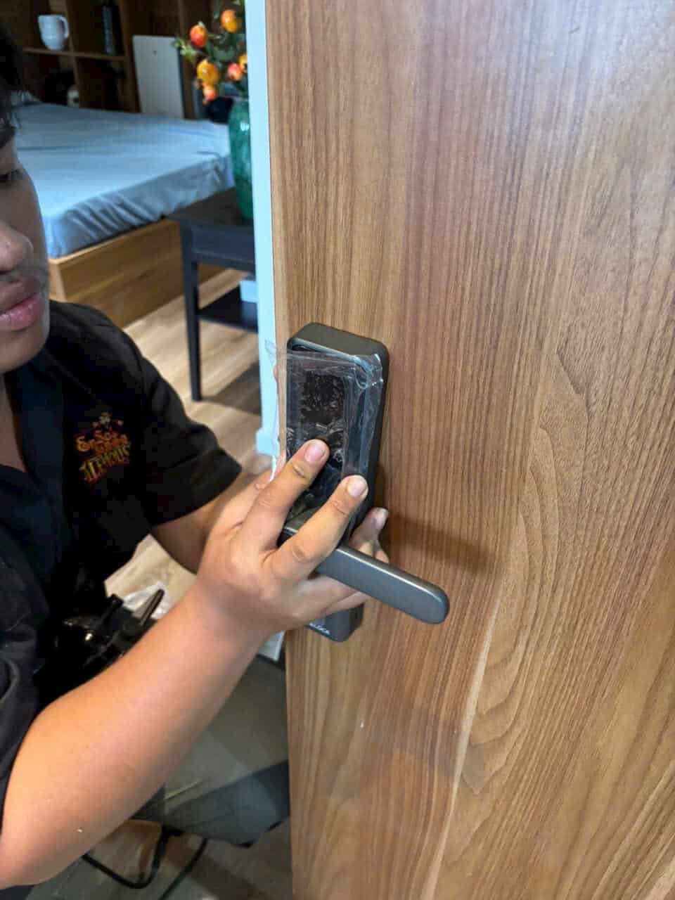 khóa vân tay nha trang