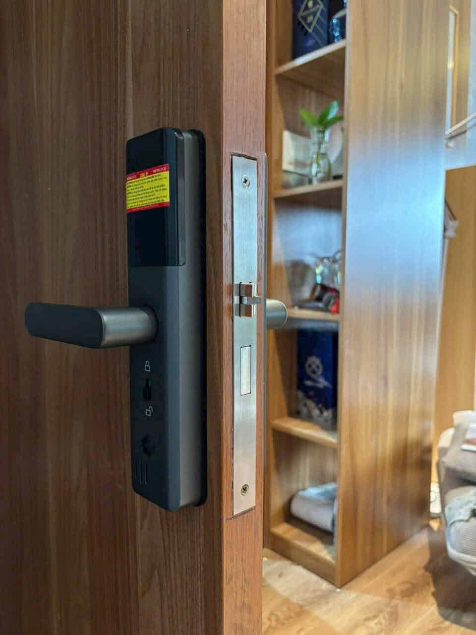 khóa vân tay nha trang